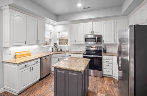 Bentonville House | Ride in and out access to the Coler Trails, 5 minutes from downtown Bentonville!