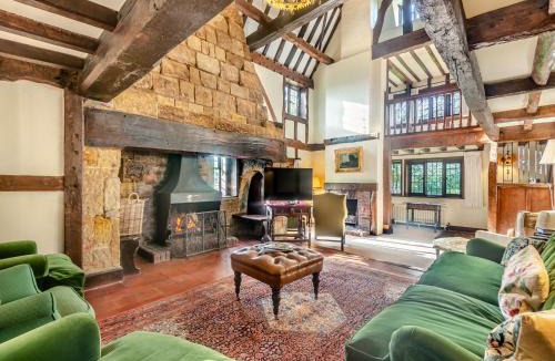 East Grinstead House | Ridge Hill Manor