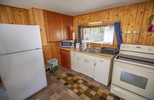 Baileys Harbor Hotel | Ridges Inn & Suites