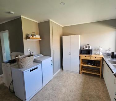 Oruanui House | Ridgetop Farmstay