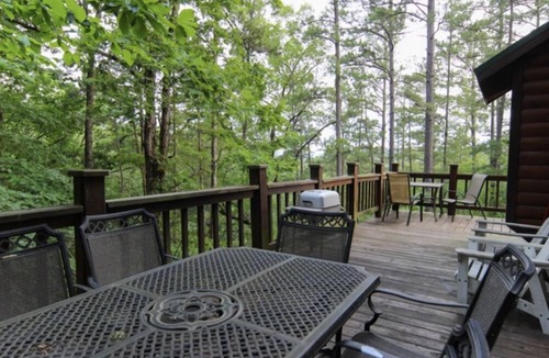 Broken Bow Cabin | Ridgeview Retreat Seclude Cabin Includes Wifi, Cable, and Charcoal Grill by Redawning