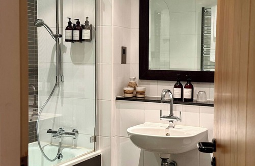 Waltham Cross Hotel | Ridings at Theobalds Park