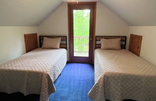 Deep River Township House | Rifle River Chalet