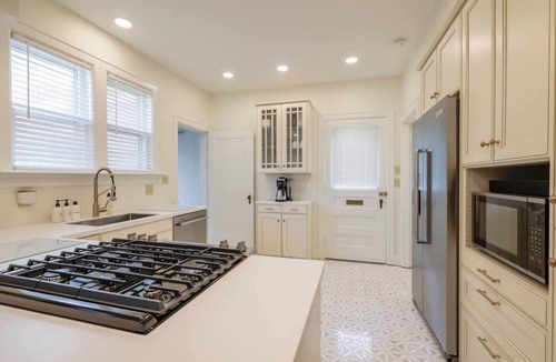 Maquoketa House | Riggs House Restored 1908 Home
