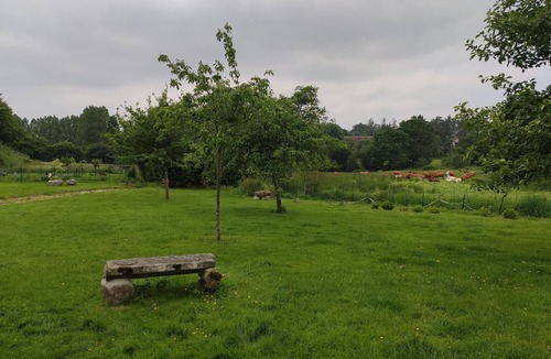 Pretot-Sainte-Suzanne Apartment | Right between two coast lines