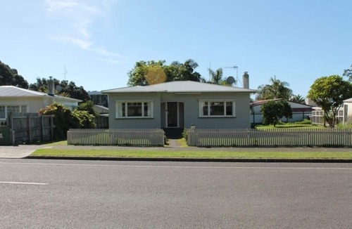 Whakatane House | right in the town centre