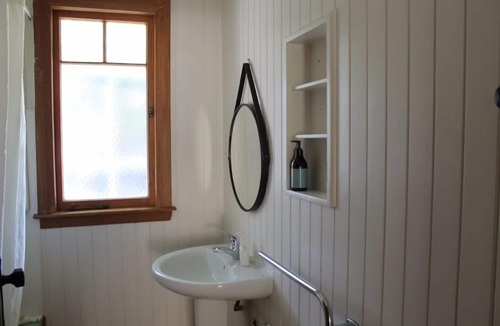 Whakatane House | right in the town centre