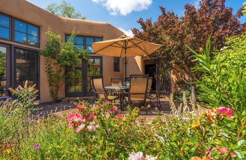 Historic Eastside House | Right off Canyon Road, Amazing Art, Outdoor Kiva