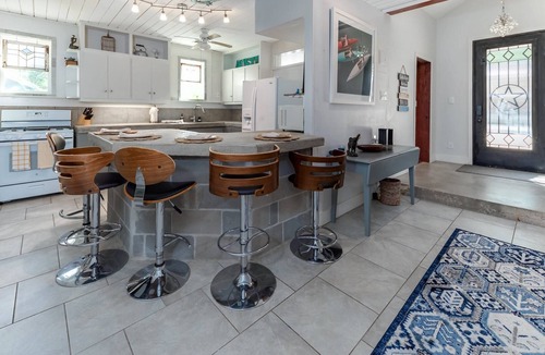 Yacht Harbor Cottage | Right on Lake Travis - Dock for Boating, Paddleboard and Swimming, Cowboy Pool, Lake Views