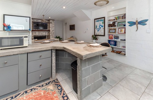Yacht Harbor Cottage | Right on Lake Travis - Dock for Boating, Paddleboard and Swimming, Cowboy Pool, Lake Views