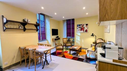 Beaune City Centre Apartment | Right Place