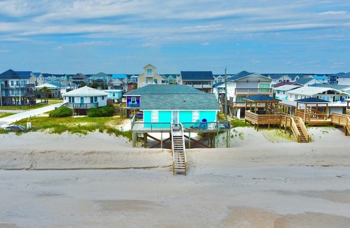 Surf City House | Riki Tiki | Oceanfront Home in Surf City