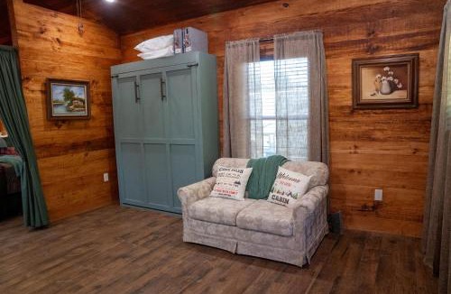 Broussard Cabin | Riley's Retreat Cabin