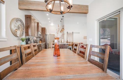 Moab South Valley House | Rim View 5