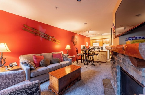 Snowshoe Hotel | Rimfire Lodge