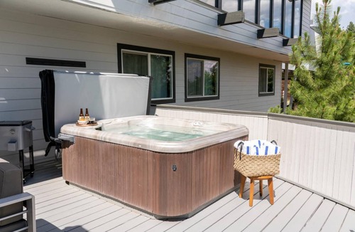 West Hills House | Rimrock Rd - Big Sky