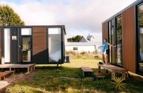 Hokitika House | Rimu View 2 by Tiny Away