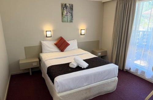 Ringwood Hotel | Ringwood Lake Inn