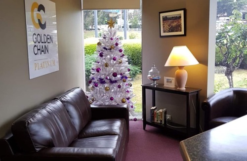 Ringwood Hotel | Ringwood Lake Inn