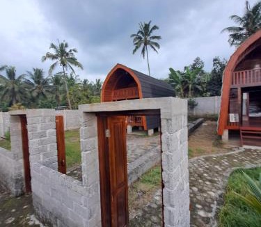 Kecamatan Pringgasela Bed & Breakfast | Rinjani Koceng Bungalow