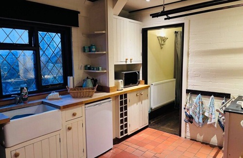 Waterlooville Cottage | Rinsey Cottage a thatched cottage