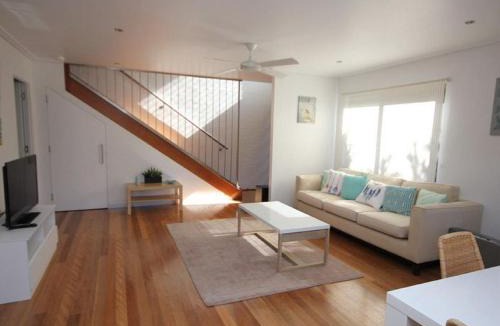 Camden Head House | Rio