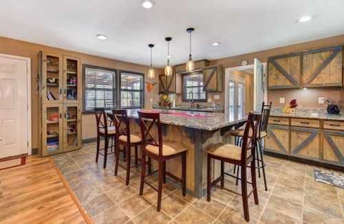 Tazewell House | Rio House Retreat