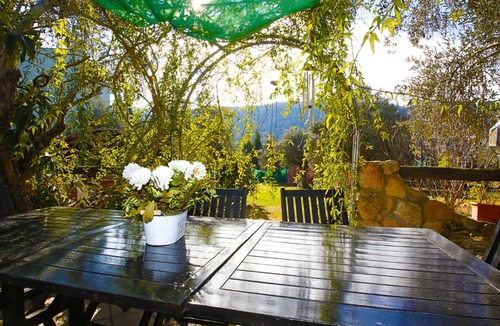 Requena Apartment | Rio Indio Rural Home with pool