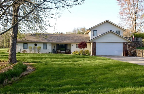 Nixa House | Rio James Waterfront