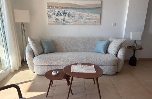 Dehesa de Campoamor Apartment | Rio Nacimiento