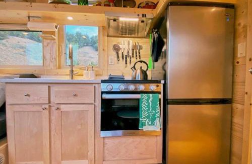 Arroyo Hondo House | Rio TinyHome w View, Hot Tub 2 miles to Hot Spring