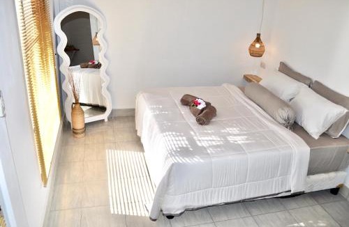 Selong Belanak House | Ripbowl Guest House