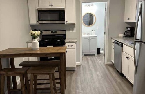 Seabrook Apartment | Riptide Retreat - Walk to Hampton & Seabrook Beach!