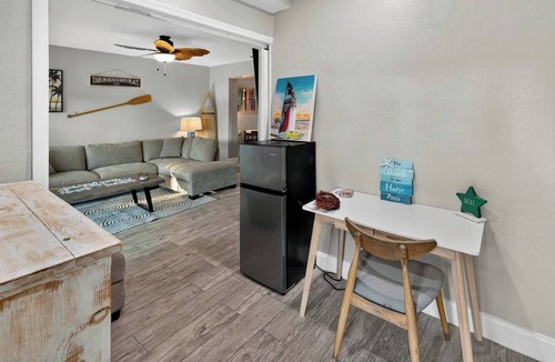 Belle Vista House | RIptides Resort St. Pete Beach Pool