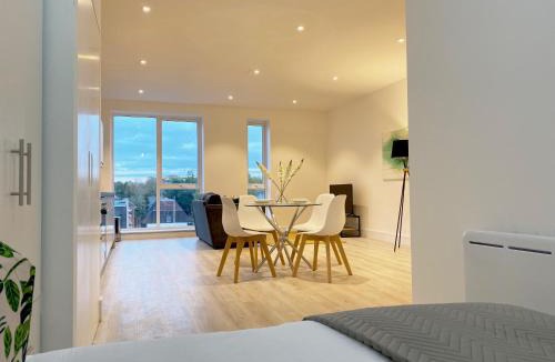 Fleet House | Rise at Fleets Height Apartment Nine