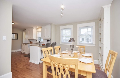 Ridgeway Cottage | Rise N Shine – A lovingly put-together home just waiting for you