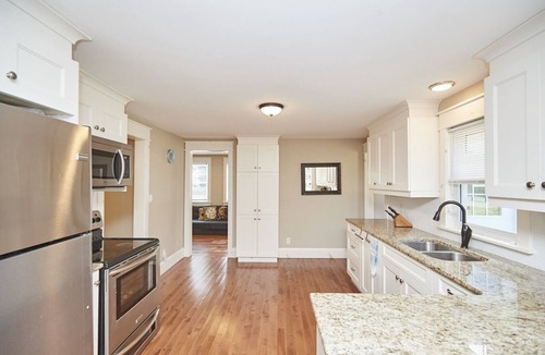 Ridgeway Cottage | Rise N Shine – A lovingly put-together home just waiting for you