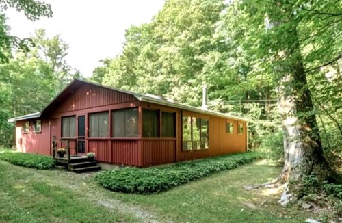 Fort Erie Cottage | Rise & Pine at our Secluded Crystal Beach Cottage
