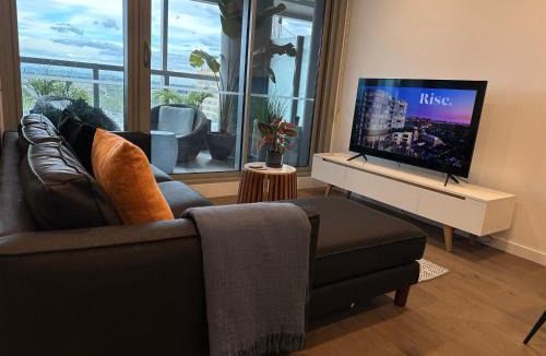 Moonee Ponds Apartment | Rise to the top!