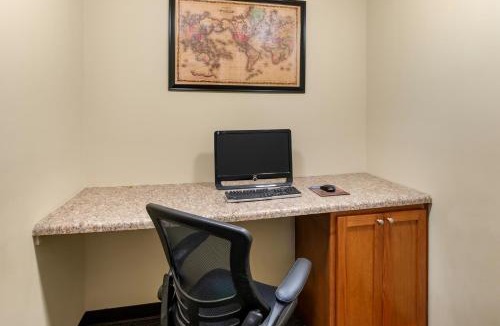 Pleasanton Hotel | Risewell Kitchen Suites Pleasanton