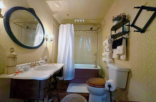 Cartersburg Bed & Breakfast | Rising Hall B&B