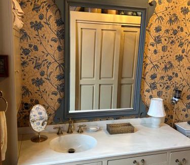 Cartersburg Bed & Breakfast | Rising Hall Bed & Breakfast