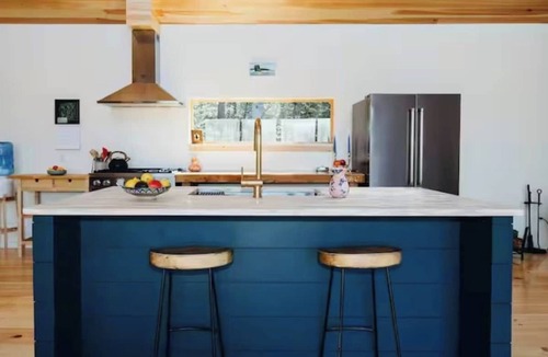 Minturn House | Rising Tide Summary: