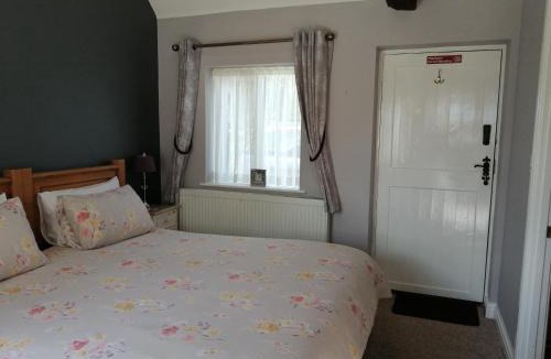 Risley House | Risley Guest House