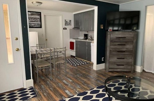 Appleton Apartment | Ritchie Village, the Bicycle Bungalow