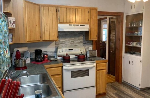 Portage House | Ritchie’s Riverfront Portage Placen
