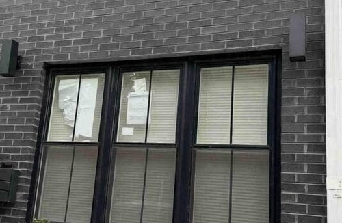 Graduate Hospital Apartment | Rittenhouse 3 bedroom & backyard