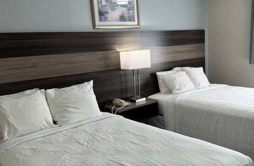 Elizabeth Hotel | Ritz Motel