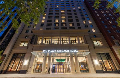 Streeterville Hotel | Riu Plaza Chicago