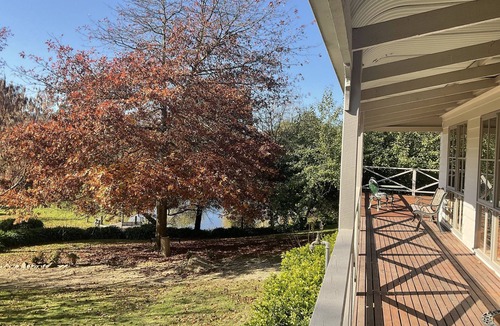 Steels Creek House | Rivendell Cottage - Yarra Valley Escape